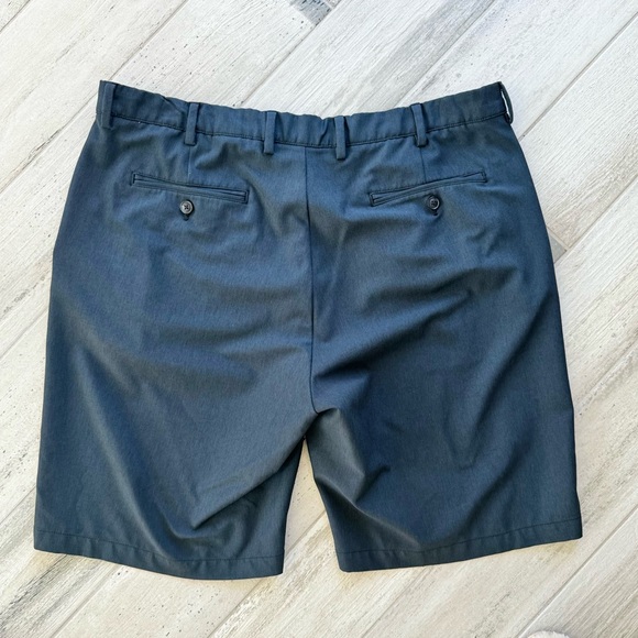 Greg Norman Mens Charcoal Gray Flat Front Golf Short - size 40 - Picture 4 of 4